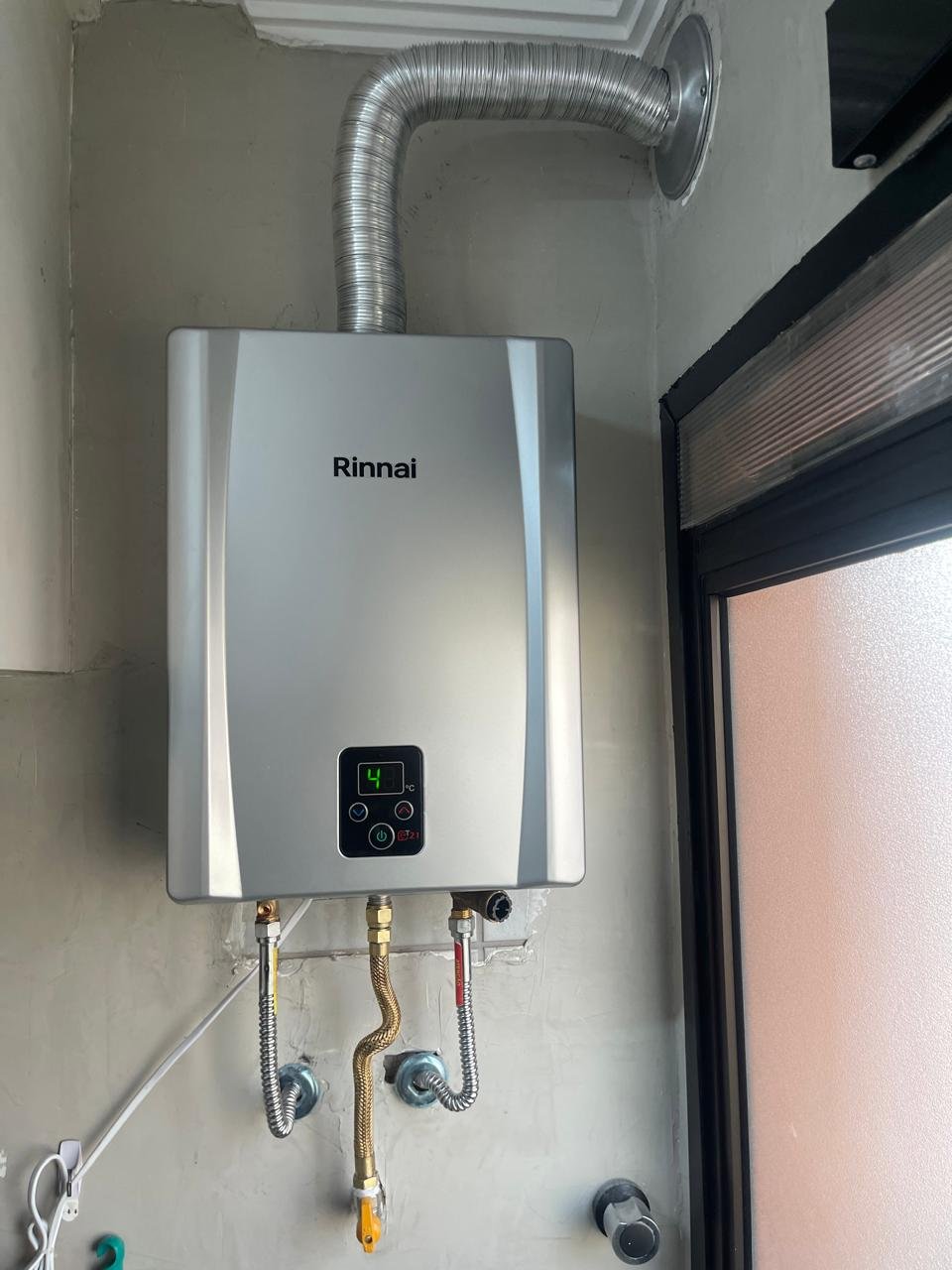 WhatsApp Image 2025-10-02 at 21.13.01 (2)